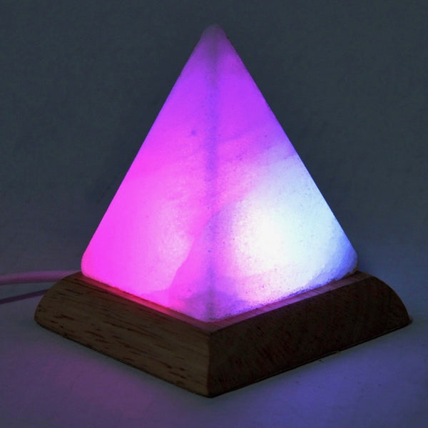Lampe pyramide en sel d'Himalaya